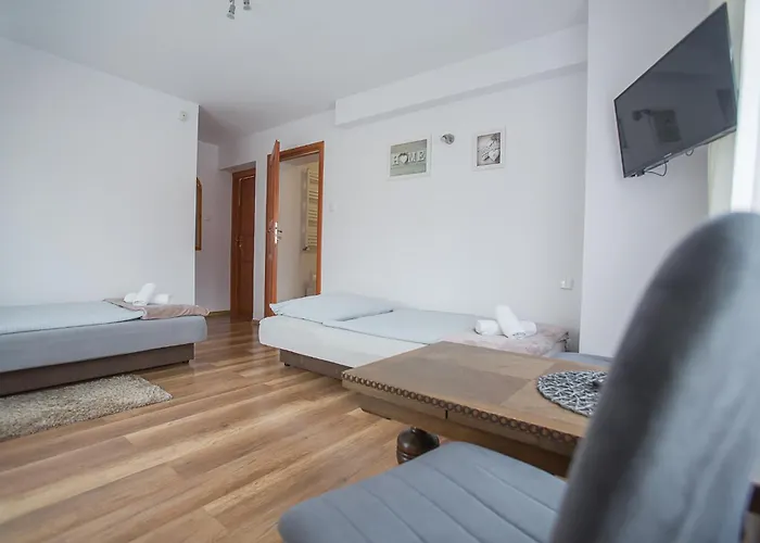 Nad Cedronem بيت ضيافة 3*